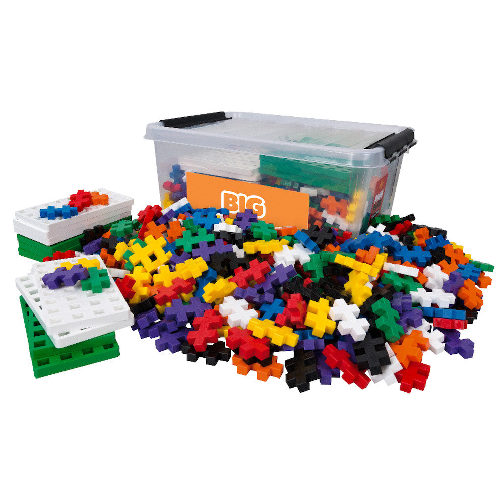 BIG 400 pc Tub w/ 10 baseplates